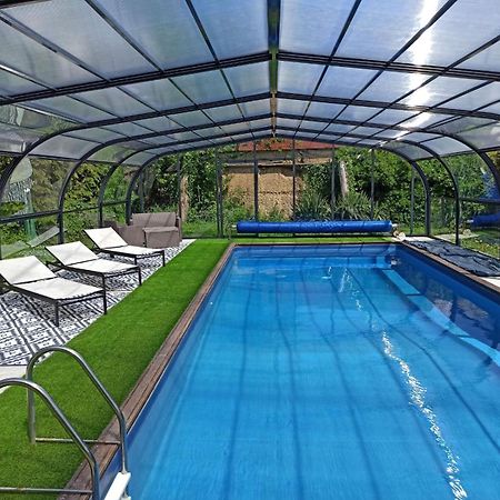 La Petellerie, Maison De Campagne Avec Piscine Pour Un Sejour Detente Moyon المظهر الخارجي الصورة